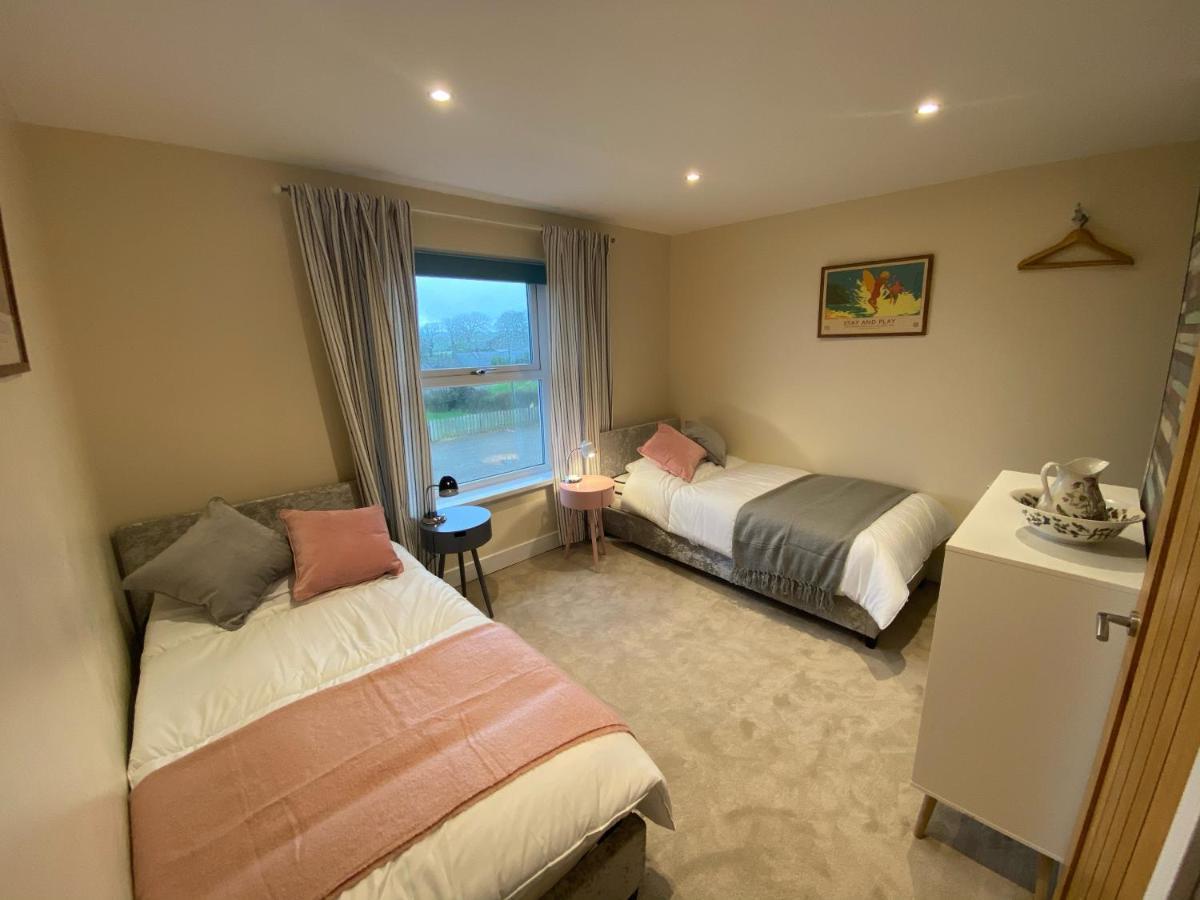 Noddfa Farm Guest House ฮาเวอร์ฟอร์ดเวสต์ ภายนอก รูปภาพ